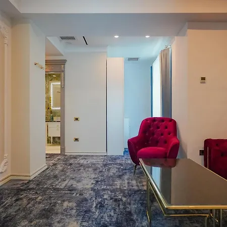 W Regal Boutique Hotel&spa